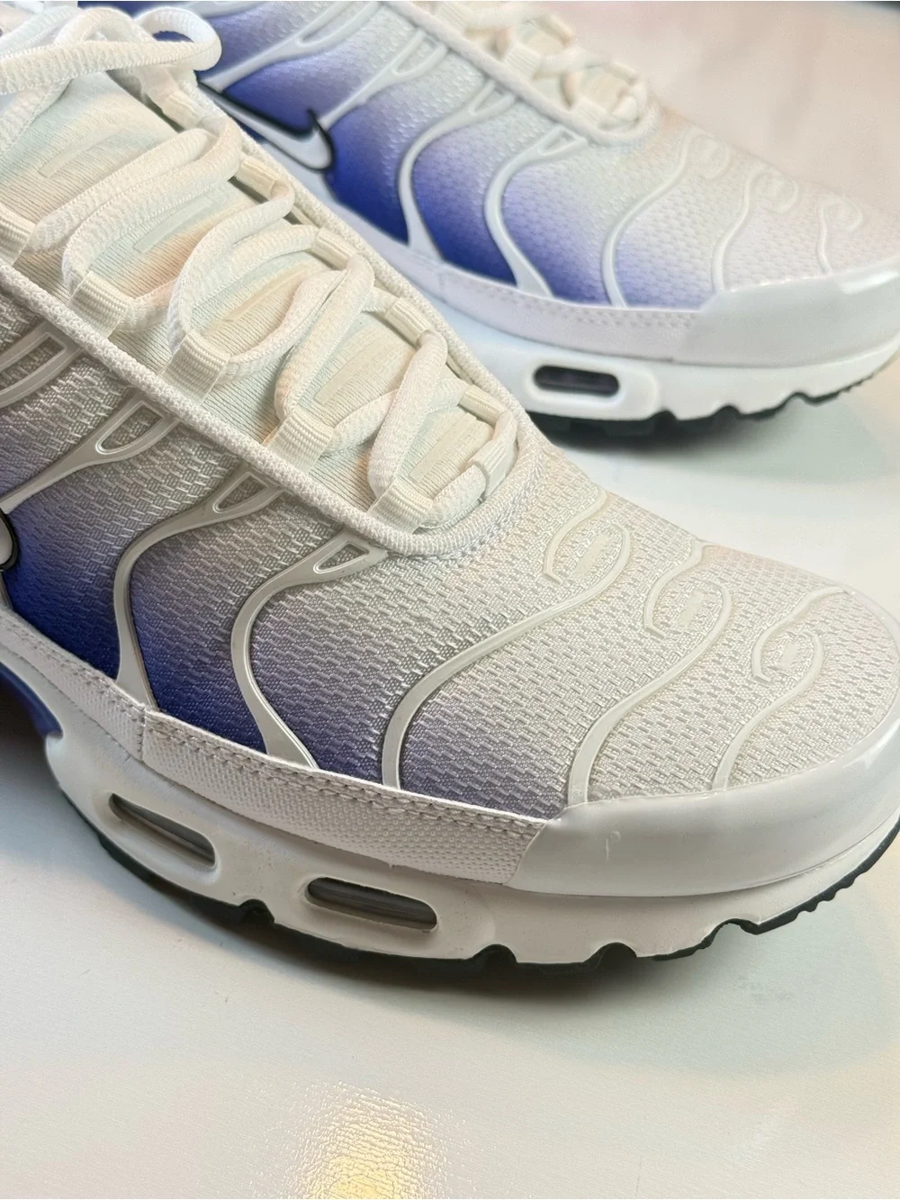 Nike Air Max White Deep Night Men Sneakers 10.5 Activewear Sportwear Deadstock